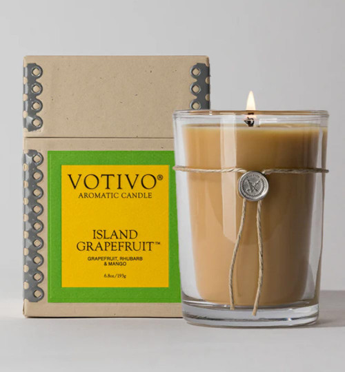 Island Grapefruit 6.8 oz. Aromatic Candle